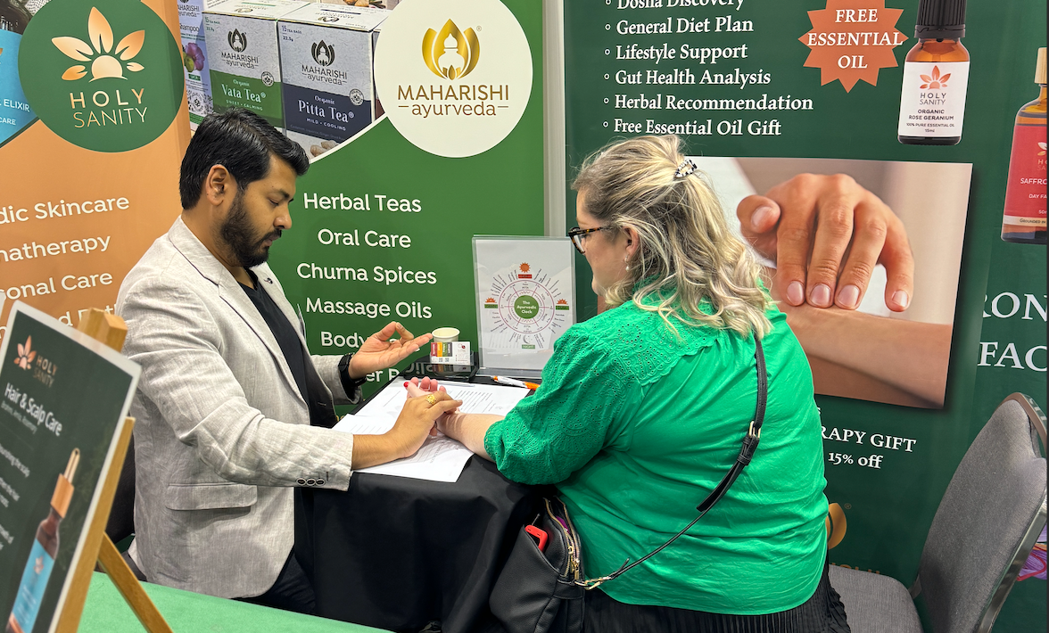 Nadi Pariksha (Pulse Reading)